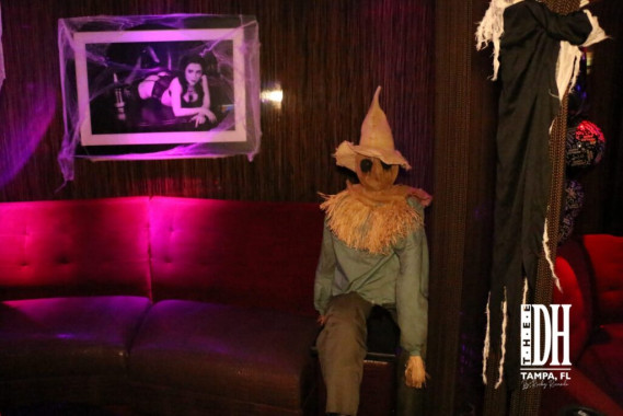Thee-Dollhouse-Halloween-2021.09-1-scaled