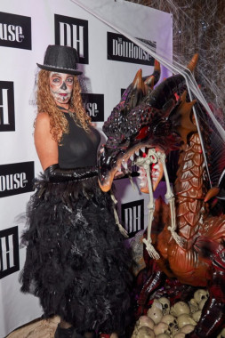 thee-dollhouse-tampa-halloween-2024-24